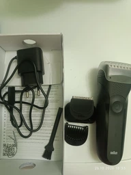 Электробритва Braun Series 3 300BT черная (8700216735742)