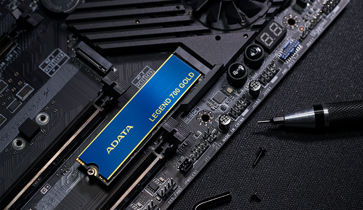 SSD диск ADATA LEGEND 700 GOLD 2TB M.2 2280 PCIe Gen3x4 3D NAND