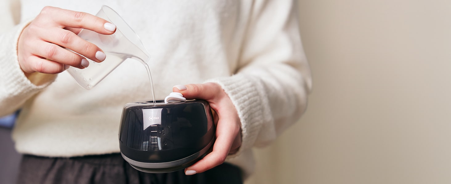 Съемный резервуар для воды объемом 350 мл позволяет использовать отпариватель для одежды magio длительное время.