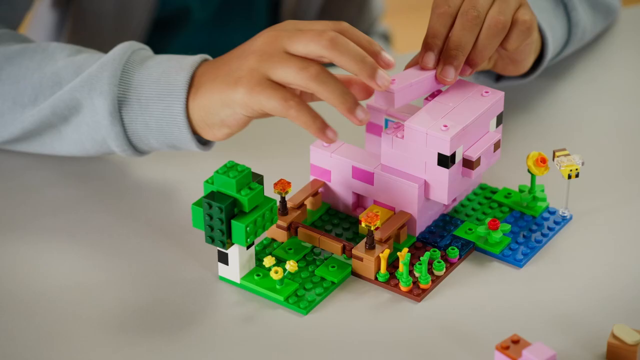 Конструктор LEGO Minecraft Будинок для поросят 238 деталей (21268