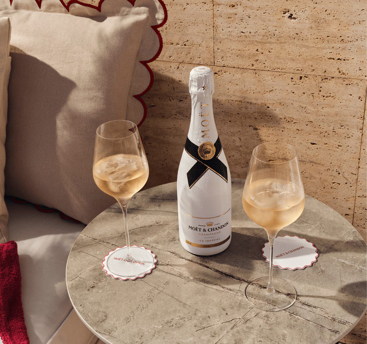 Шампанское Moet & Chandon Ice Imperial белое полусухое 0.75 л 12.5