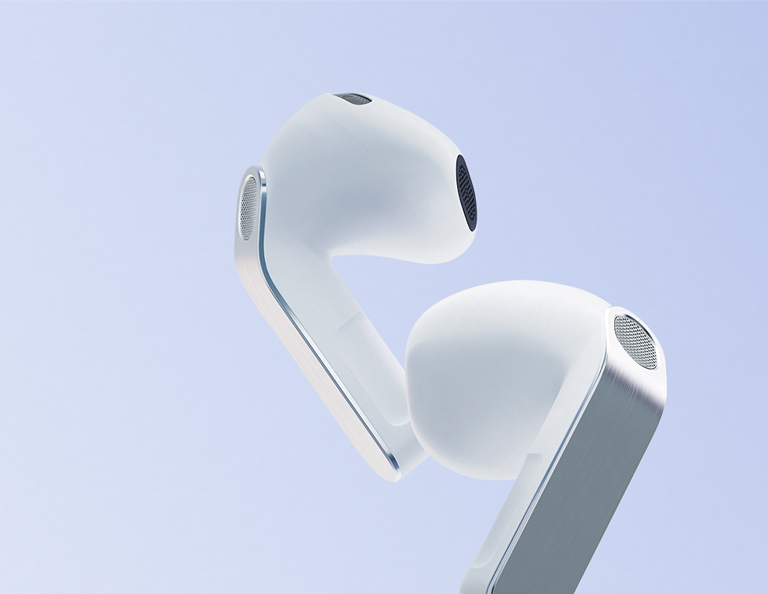 Galaxy Buds4; лівий і правий навушники злегка нахилені по діагоналі.