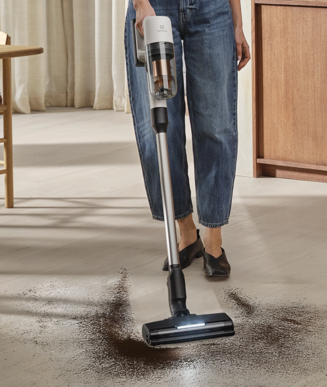 Пилосос у повному зборі