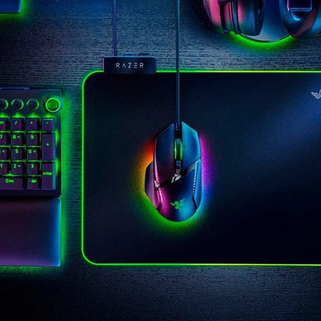 11 зон підсвічування Razer Chroma RGB