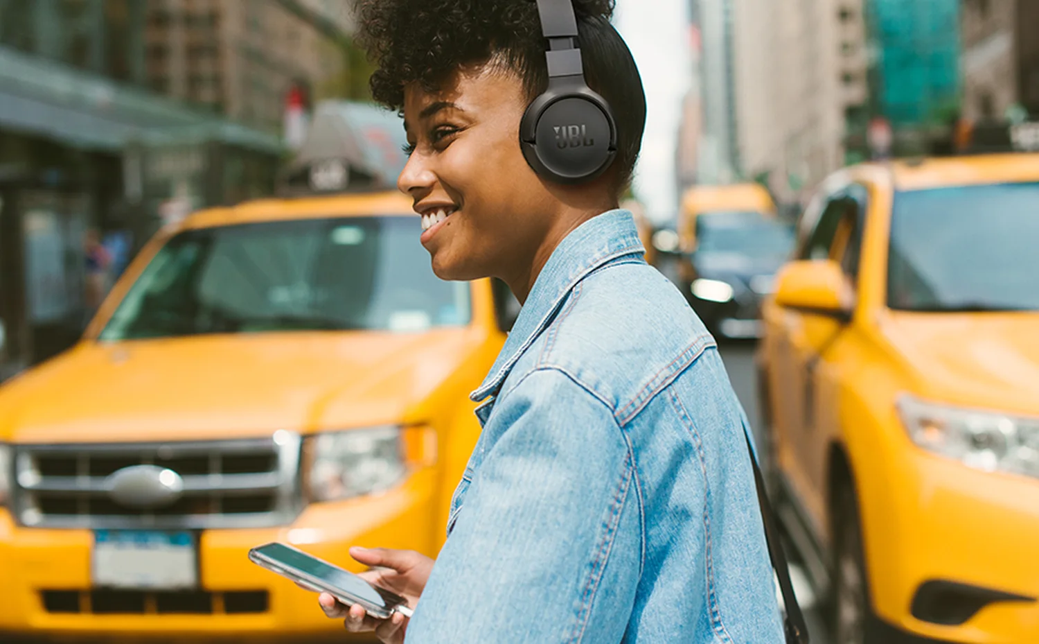Адаптивне шумозаглушення JBL Tune 670NC