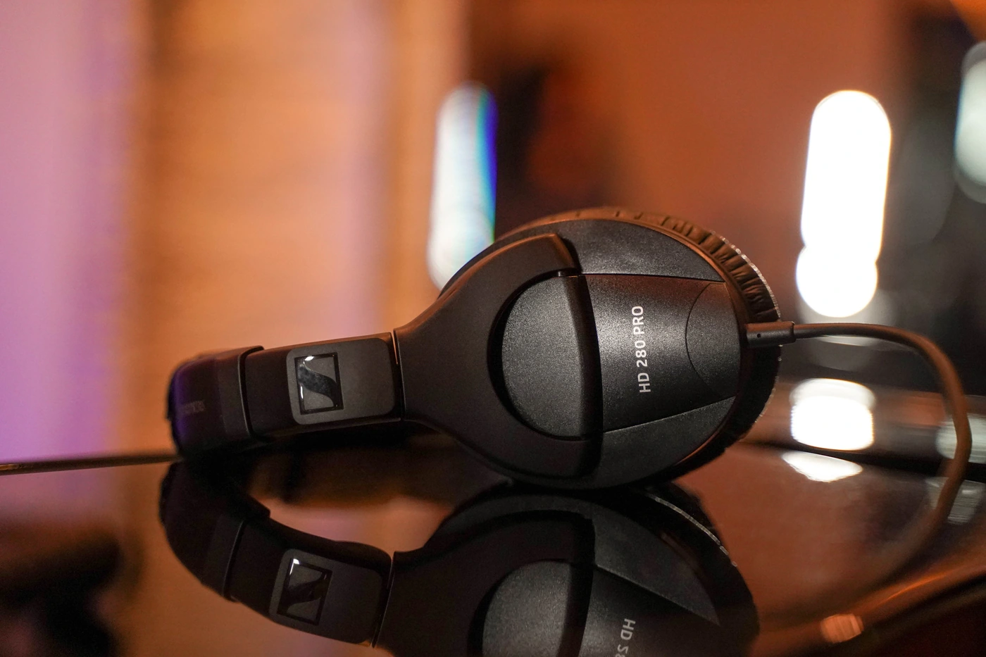 Sennheiser HD 280 PRO — складная конструкция