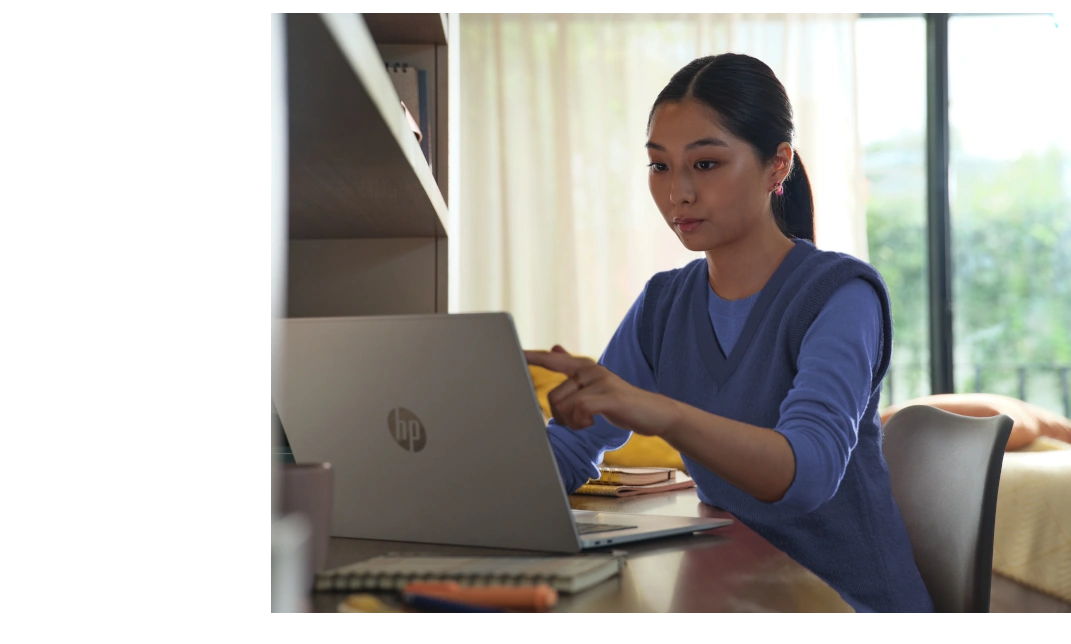 Ноутбук HP Laptop 15-fd1000ua