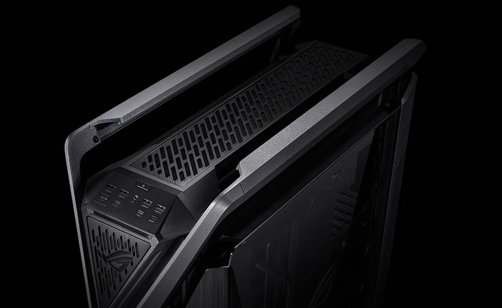 ROG Hyperion GR701 BTF Edition з підкресленою алюмінієвою рамою у формі літери X