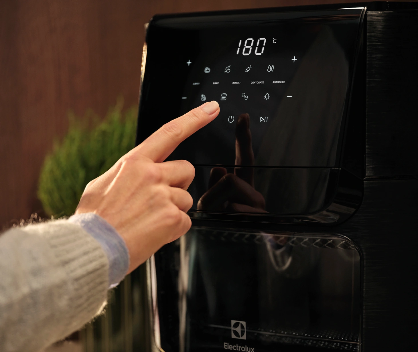 Сенсорна панель керування мультипечі Electrolux EAF12B