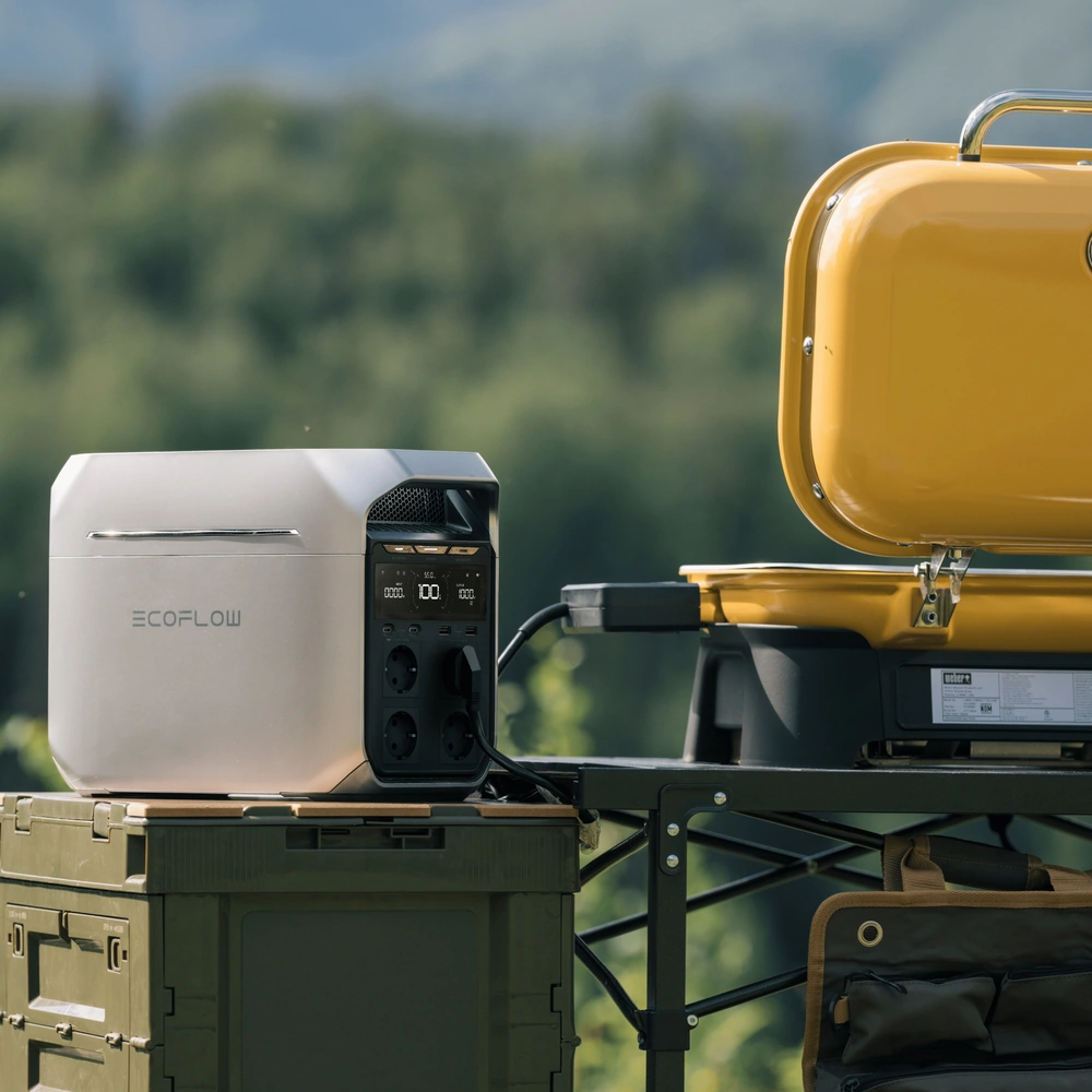 EcoFlow DELTA 3 живить техніку на природі