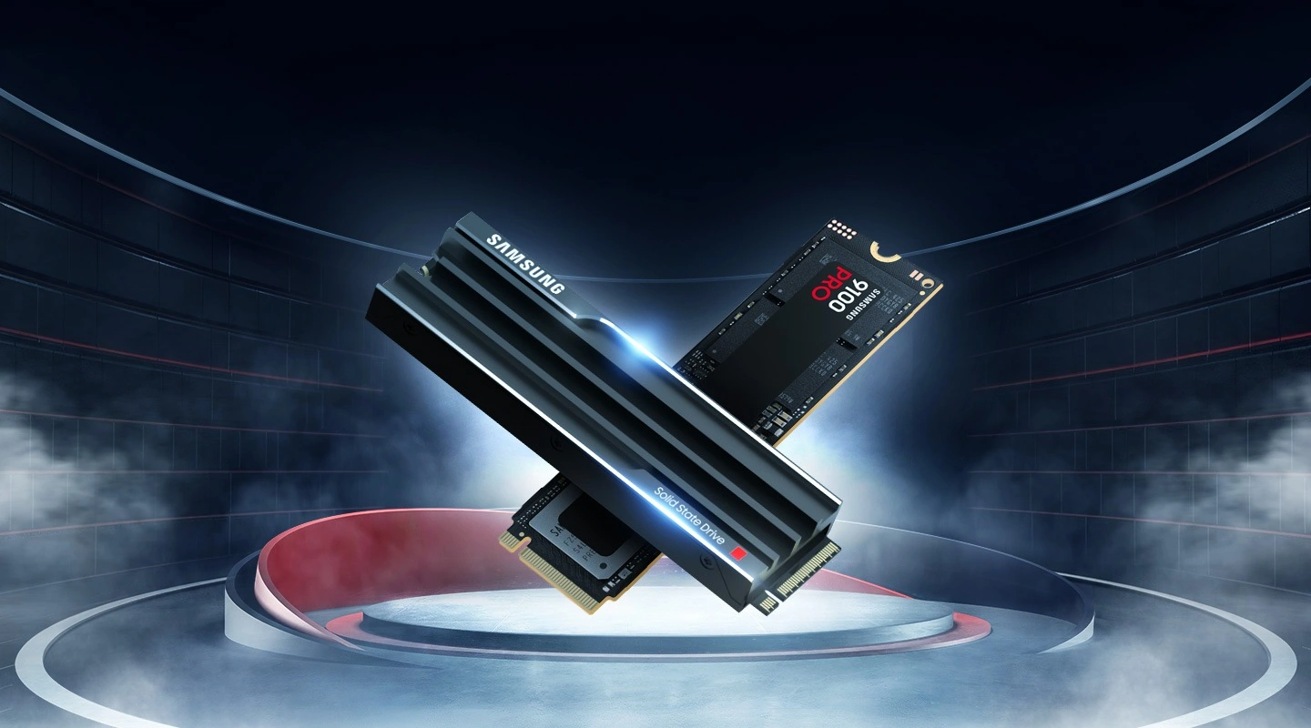 Накопитель Samsung 9100 PRO with Heatsink на тёмном фоне