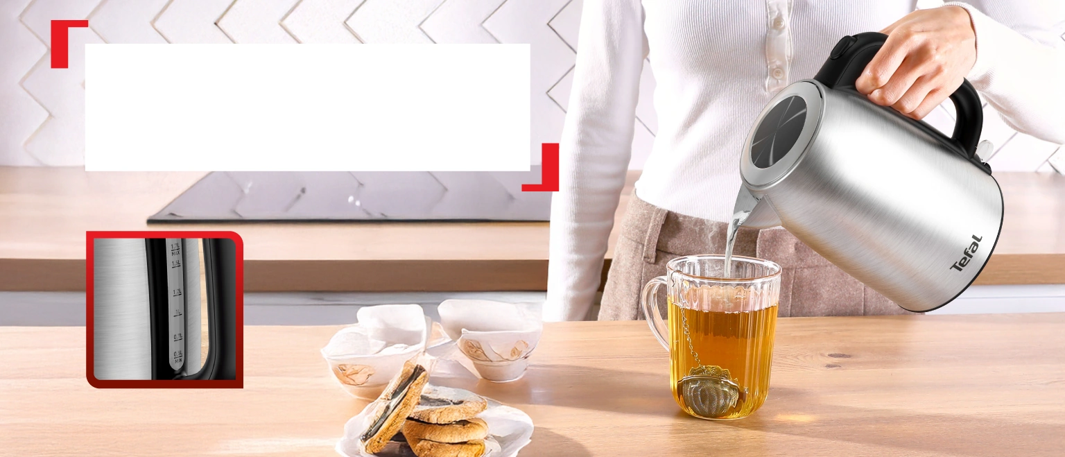 Прозрачное окошко с мерной шкалой на корпусе чайника Tefal KI1R0DE0