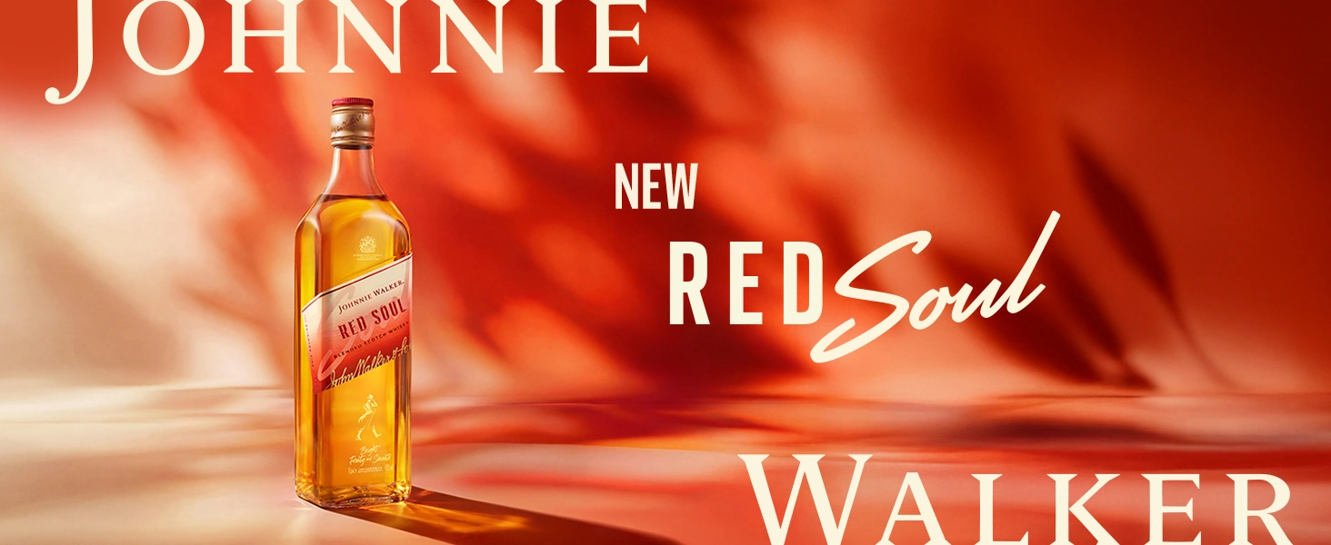 Пляшка Johnnie Walker Red Soul на червоному тлі — новий бленд RED Soul