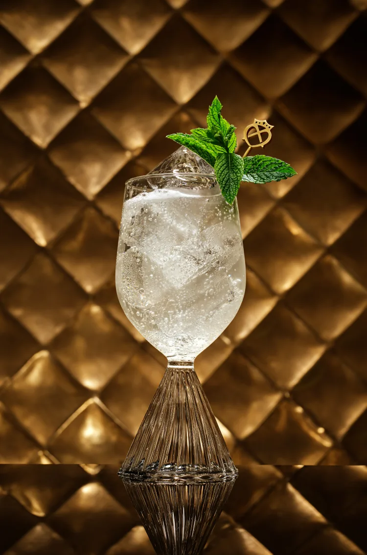Коктейль Crystalgold Spritz в бокале