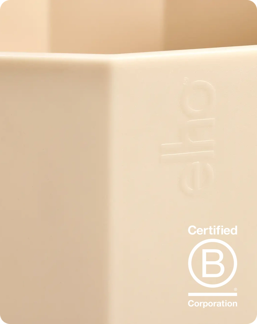 Вазон elho зблизька, сертифікат B Corporation