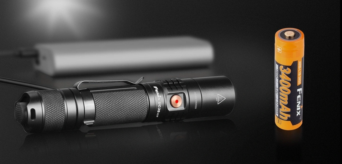 Зарядка Fenix UC35 V2.0 через Micro USB
