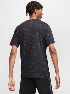 Футболка Nike M Nsw Ss Tee Mini Swoosh Aop CV5590-010 S