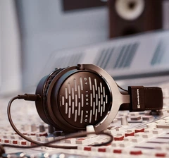 Наушники Beyerdynamic DT 1990 PRO купить в интернет-магазине