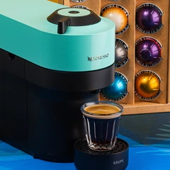 Капсульная кофемашина Nespresso Vertuo Pop Aqua Mint XN920410