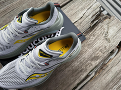 Кроссовки для бега Saucony OMNI 22 S20926-110 46 (11.5 US