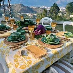 Тарілка підставна фігурної форми з кераміки 