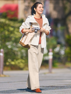 Ветровка с капюшоном женская Uniqlo 840776878 XXL Молочная