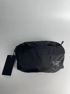 r*u様 ARC’TERYX Heliad Crossbody black ARC'TERYX Heliad Crossbody Black [アークテリクス]