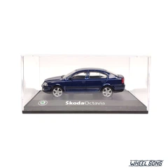 Abrex Škoda 110L 1/43 ミニカー シュコダ 世界限定100台 Amazon.co.jp