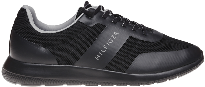 Tommy hilfiger core lightweight hotsell mesh runner