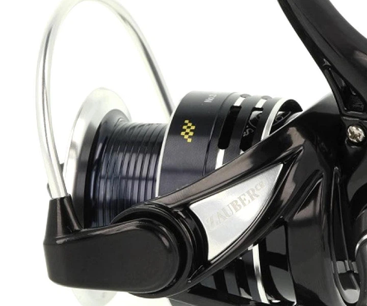Котушка спінінгова Ryobi Zauber CR 2000, легка алюмінієва, карбоновий ротор NCRT, ЕVА-ручка, покращена шпуля для РЕ-шнурів - Фото 3 Котушка спінінгова Ryobi Zauber CR 2000, легка алюмінієва, карбоновий ротор NCRT, ЕVА-ручка, покращена шпуля для РЕ-шнурів - изображение 3