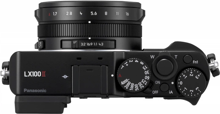 Фотоаппарат Panasonic Lumix DC-LX100 II Black (DC-LX100M2EE