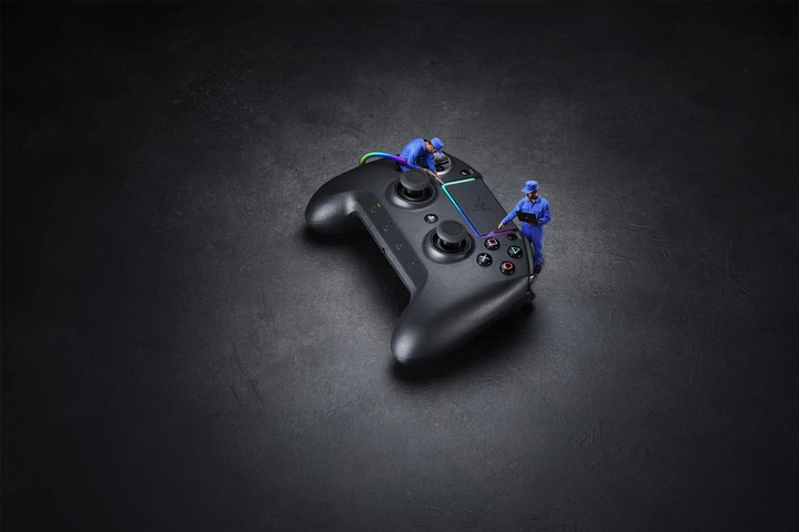 Геймпад Razer Raiju Ultimate PS4/PC Black (RZ06-02600100-R3G1/RZ06 Геймпад Razer Raiju Ultimate PS4/PC Black (RZ06-02600100-R3G1/RZ06