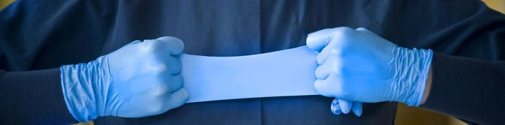 Перчатки CARE365 нитриловые медицинские непудренные Размер XS 100шт Голубые - изображение 2