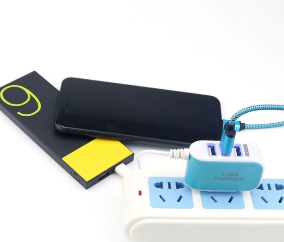 Зарядное устройство на 3 USB порта - Голубой (Арт. 5556) - Фото 3 Зарядное устройство на 3 USB порта - Голубой (Арт. 5556) - изображение 3