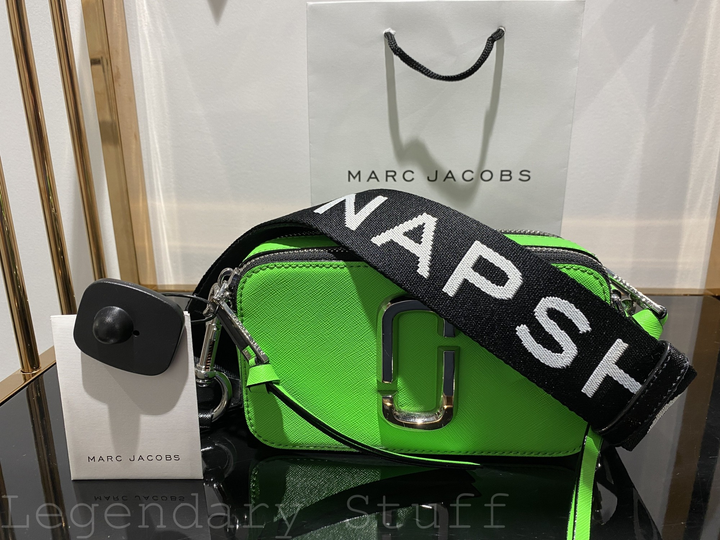 Marc Jacobs Fluorescent Snapshot Small Camera Bag in Bright Green