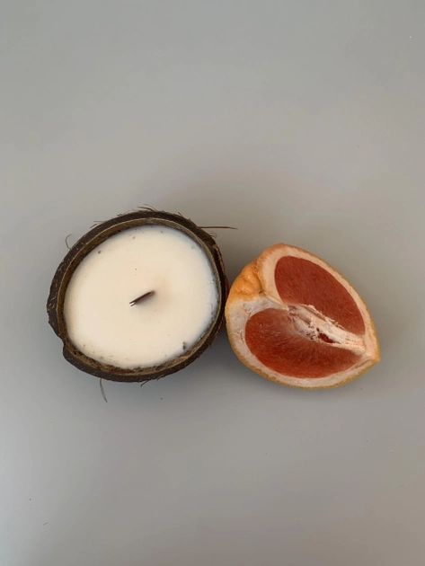 Ароматическая свеча Tvoj svet соевая ручной работы в скорлупе кокоса с добавлением натуральных эфирных масел Грейпфрут - зображення 2