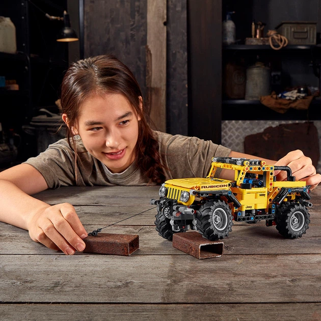 Конструктор LEGO Technic Jeep Wrangler 665 деталей (42122) - зображення 3