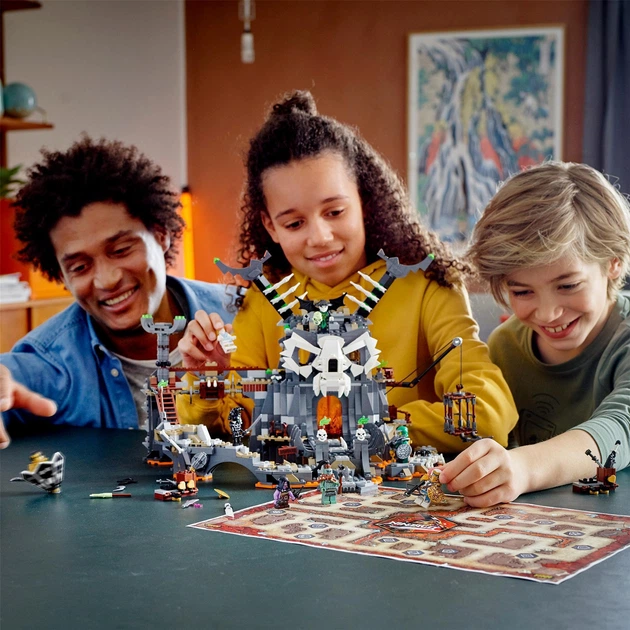 Конструктор LEGO NINJAGO Підземелля чаклуна Черепа 1171 деталь