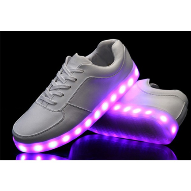 Обувь с подсветкой для девочек - купить в интернет-магазине Детский мир