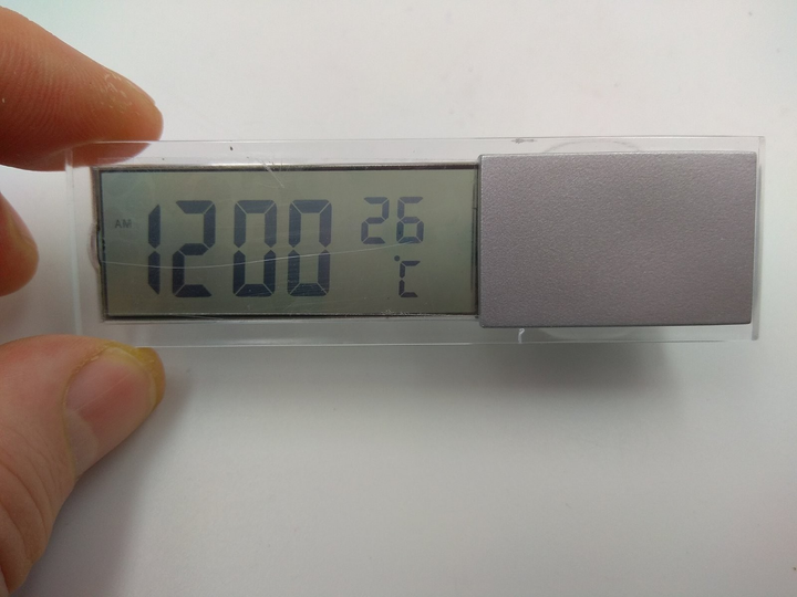 Автомобильные часы с градусником ZHEJIANG с присоской на стекле 00747 ...