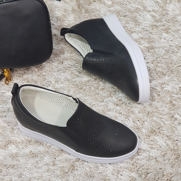 Слипоны летние перфорация на высокой танкетке экокожа черные 36, Fashion, 9005 - изображение 6