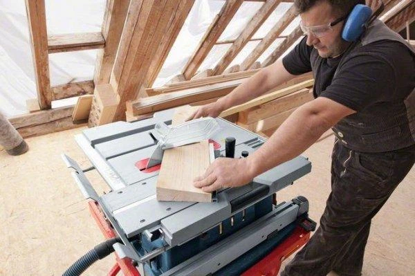 Циркулярна пила Bosch GTS 10 XC Professional (0601B30400) - зображення 4