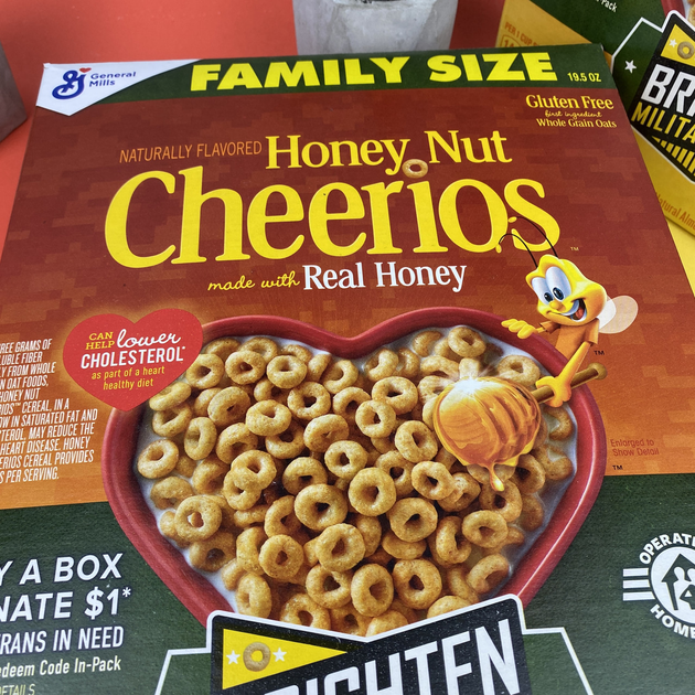 Сухой завтрак Cheerios Honey Nut Family Size овсяные колечки с мёдом 552 г - изображение 3