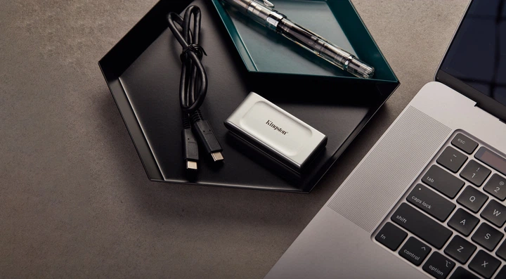 【新品未使用】Kingston 外付けSSD 1TB XS2000 楽天市場】キングストン ポータブルSSD 1TB XS2000シリーズ USB