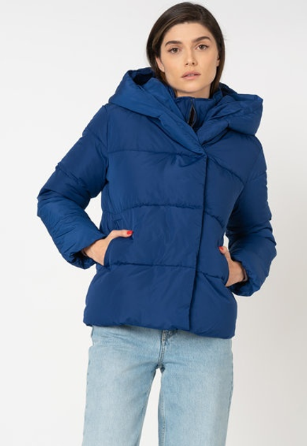 only sara short puffer