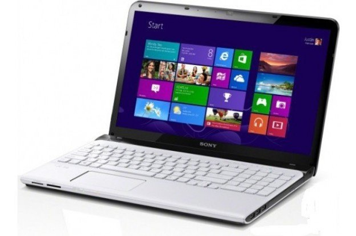 Ноутбук Б/У Sony VAIO SVE151J11V 15.6HD/ Intel Core i3/ Intel HD ...