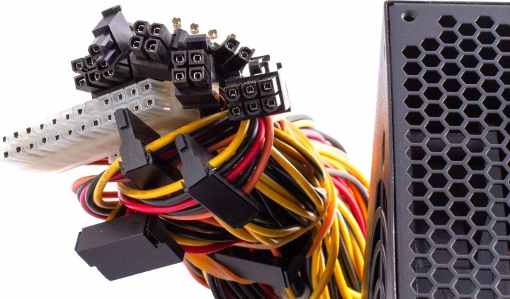 Блок живлення FSP ATX-600PNR PRO, ATX 2.3, 12cm fan, APFC, 80+, RTL (ATX-600PNR PRO) - зображення 7