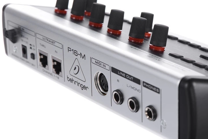 Цифровой микшерный пульт Behringer Powerplay P16-M – фото, отзывы