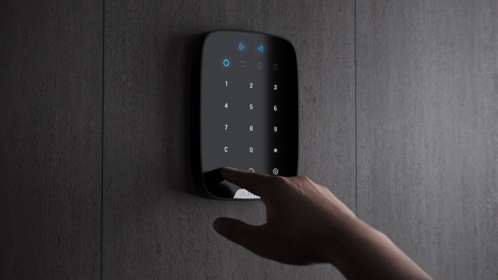 Беспроводная сенсорная клавиатура Ajax KeyPad Plus чёрная (000023069) - изображение 8