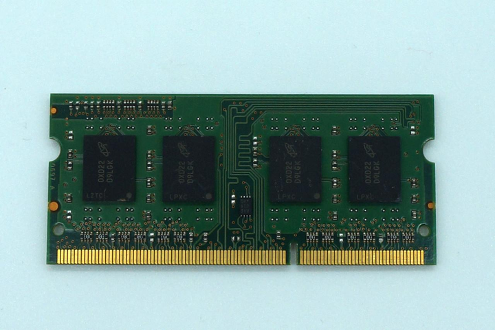 Модуль пам'яті SODIMM Samsung 2GB 2Rx8 PC3-10600S-9-10-F2 DDR3 1333Mhz ...